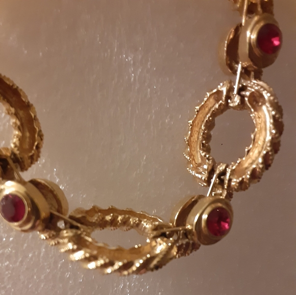 JBK Jacqueline Kennedy Camrose and Kross Red Rhinestone Rope Link Bracelet - Picture 3 of 10